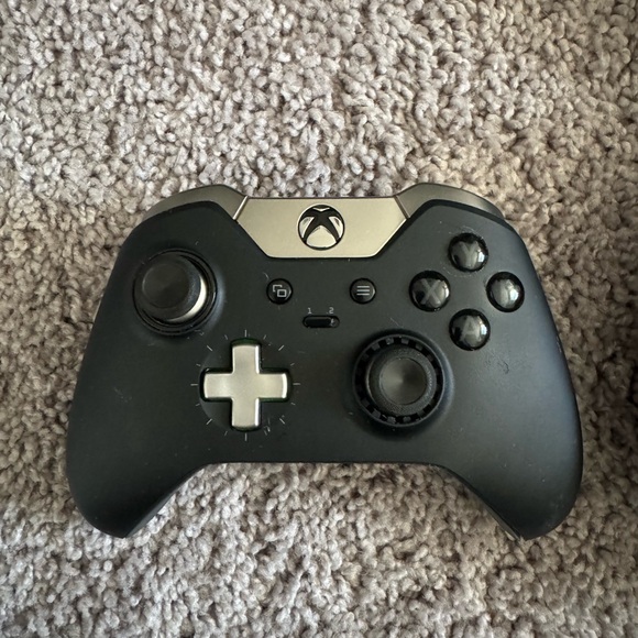 Elite Wireless Controller - Black Will Add Charging Cable - Picture 4 of 7